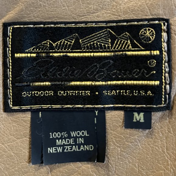 EDDIE BAUER Outdoor Outfitters - Sheepskin Coat - Size M --- Sand Color - Picture 3 of 5